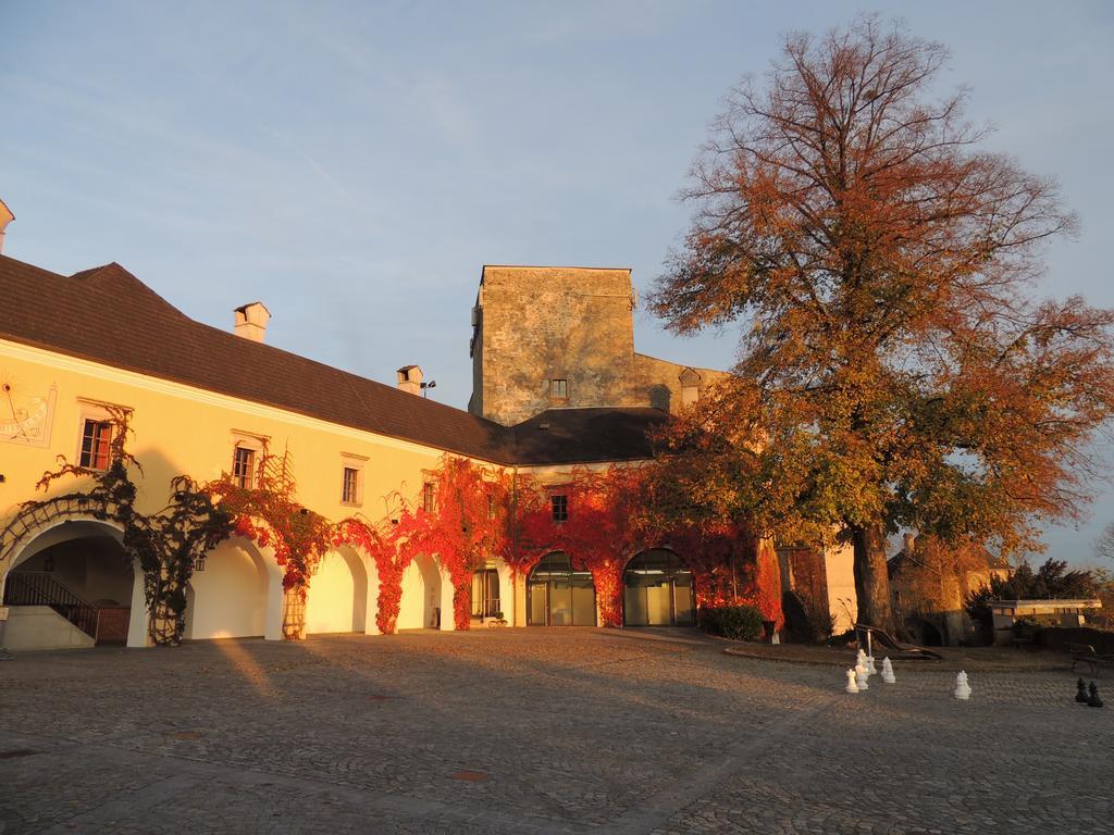 Kirchenwirt Inn Kreuzen  Buitenkant foto