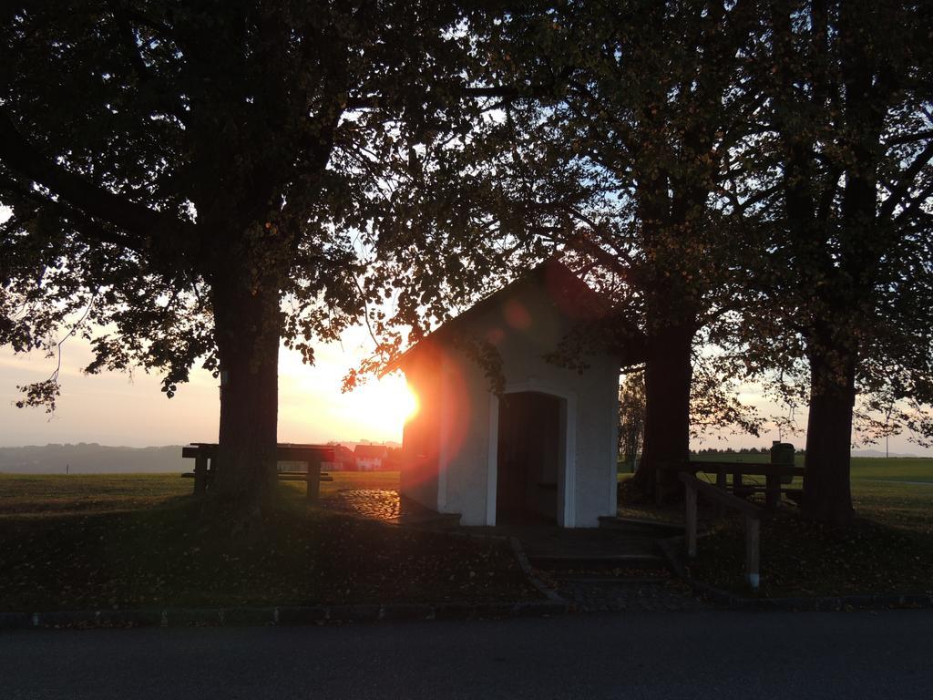 Kirchenwirt Inn Kreuzen  Buitenkant foto