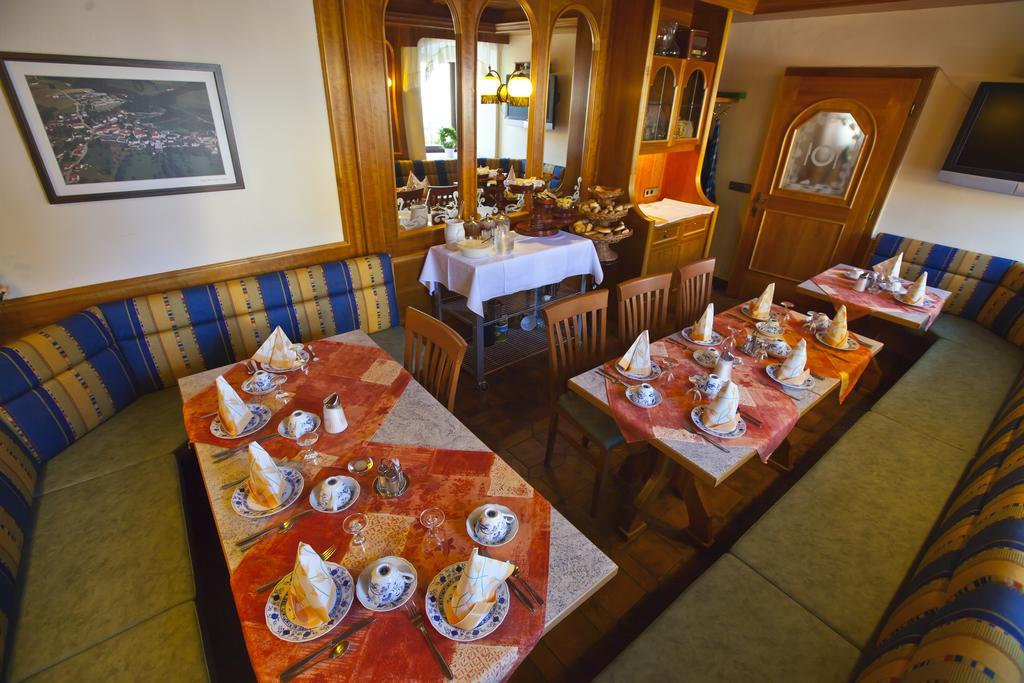 Kirchenwirt Inn Kreuzen  Buitenkant foto